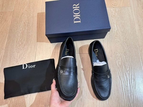 Dior shoes for men | 450 AED