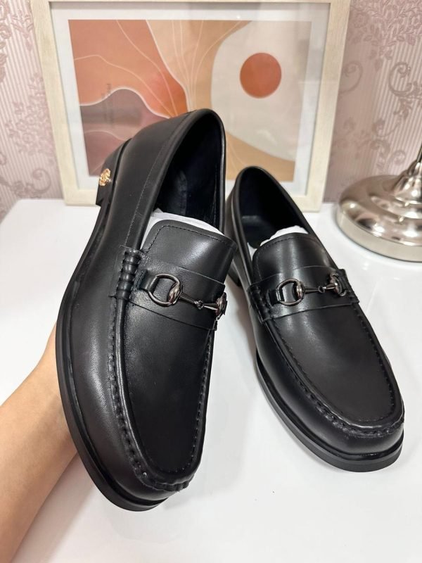 Gucci shoes for men | 450 AED