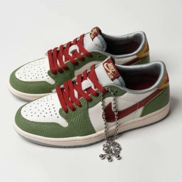 Nike shoes for men | 300 AED