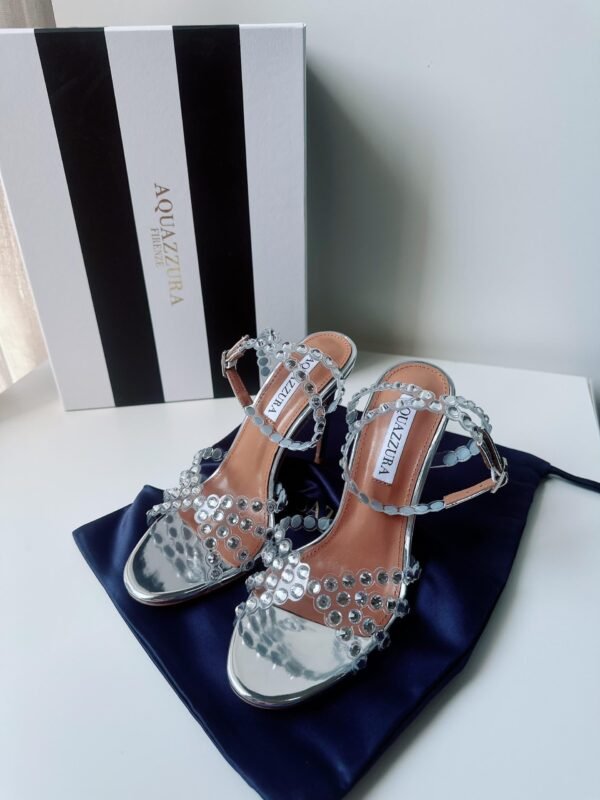 AQUAZZURA