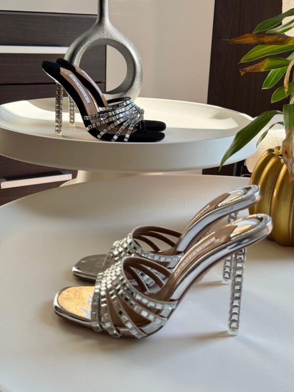 AQUAZZURA