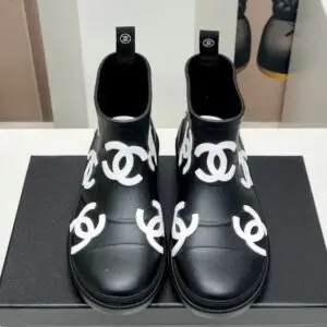 CHANEL Logo CC Boots