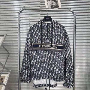 CHRISTIAN DIOR