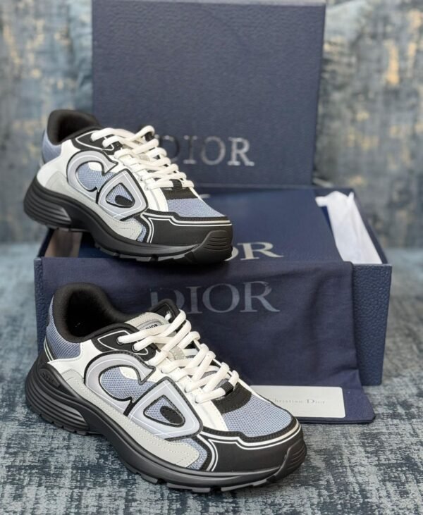 DIOR