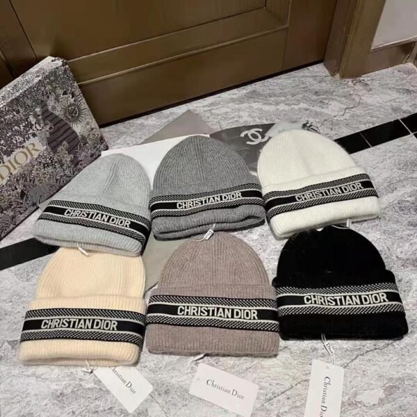 DIOR