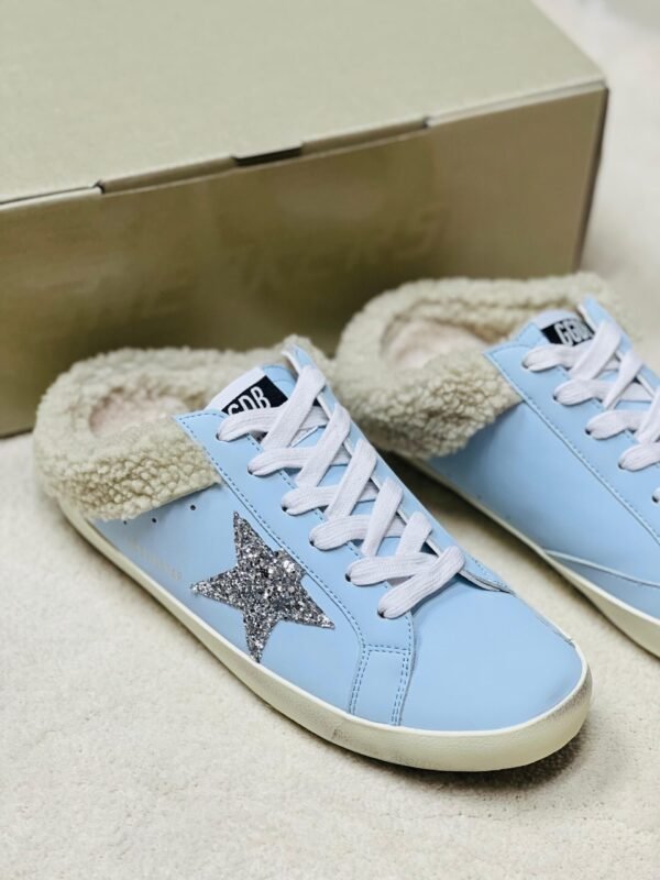 GOLDEN GOOSE