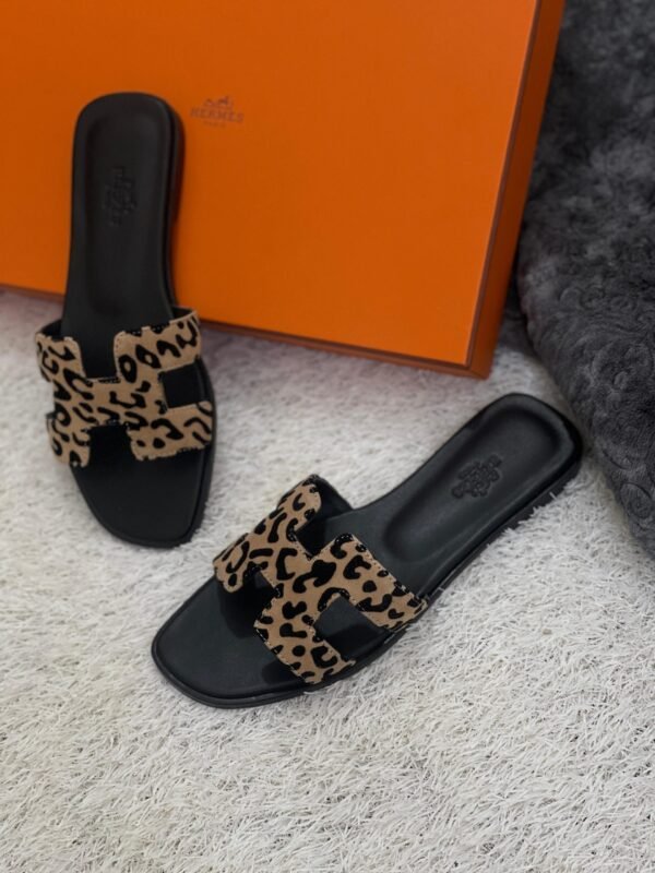 HERMES Oran Sandal