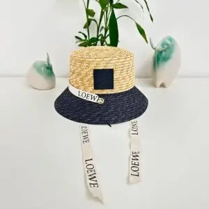 LOE WE BUCKET HAT