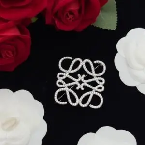 Loewe Elegant Pearl Brooch