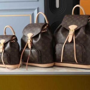 LOUSE VUITTON