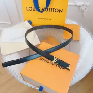 LOUSE VUITTON