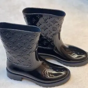 LOUSE VUITTON Flat Ankle Boots
