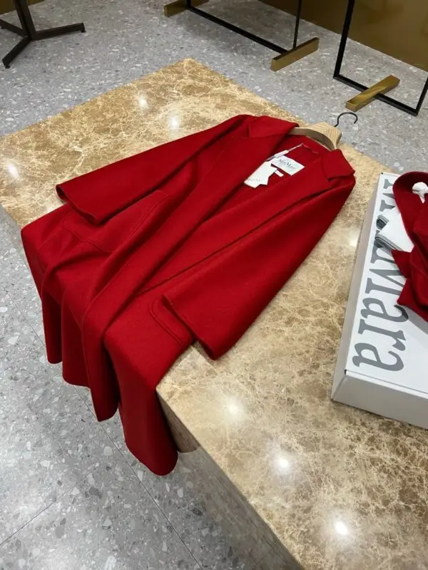 MAXMARA