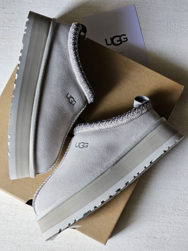 UGG