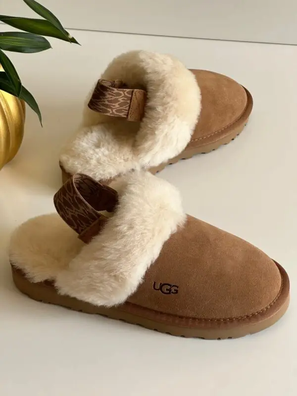 UGG
