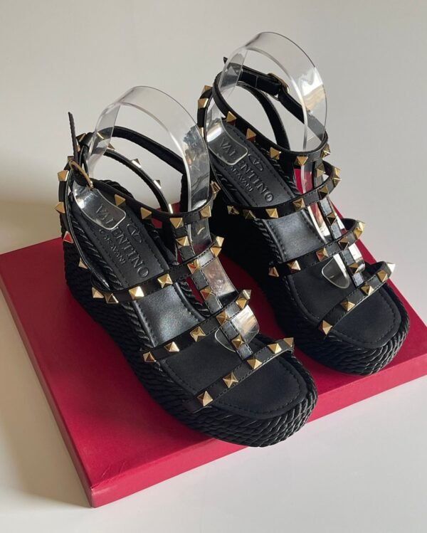 VALENTINO