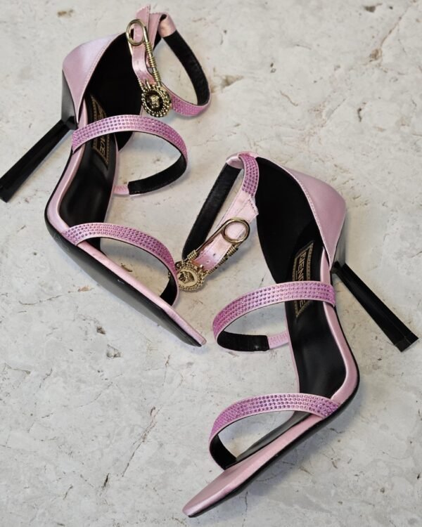 VERSACE