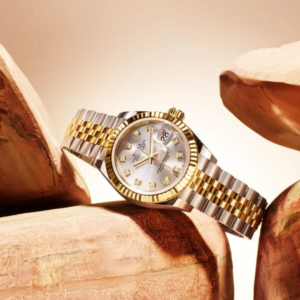 WOMAN WATCHES