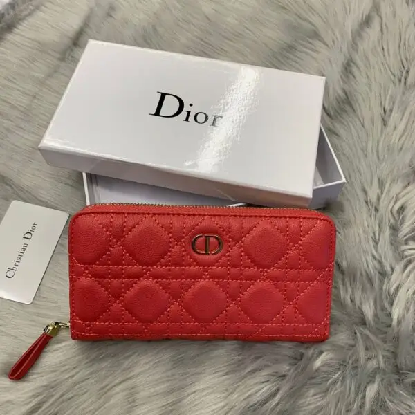 DIOR Caro Voyageur Wallet