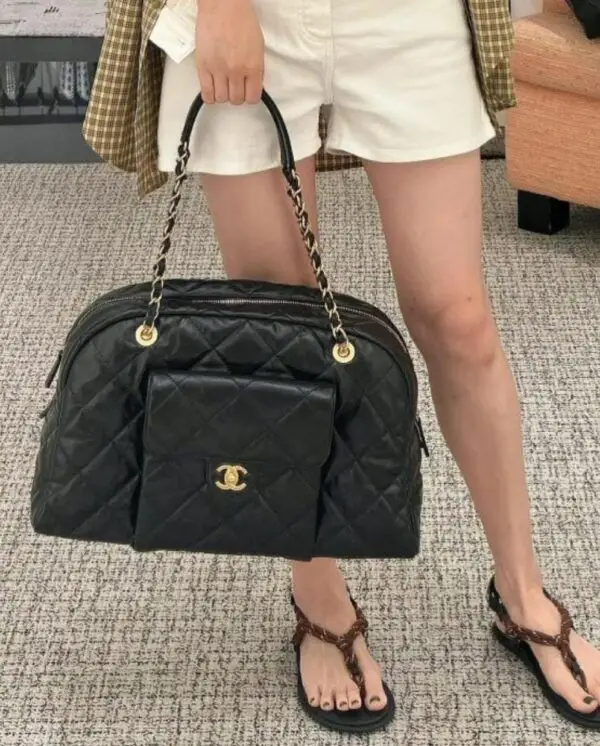CHANEL Lambskin Chain Shoulder Bag