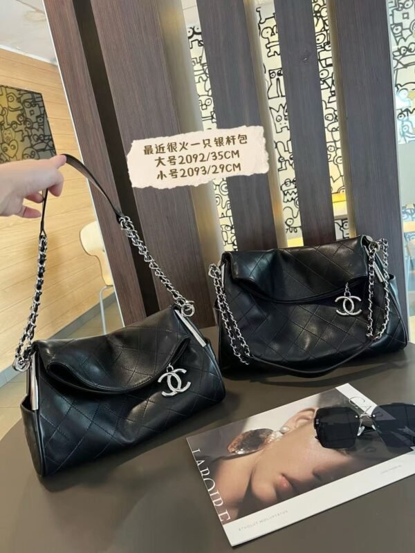 CHANEL Black Lambskin Leather Bag