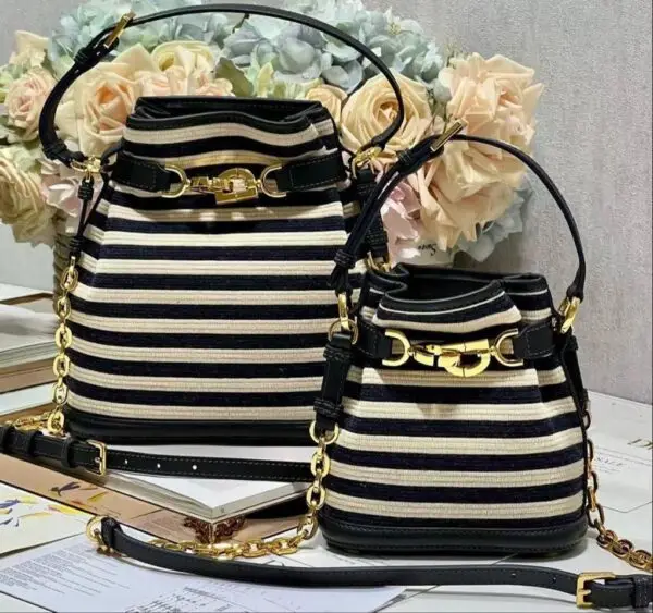 CHRISTIAN DIOR Handbag