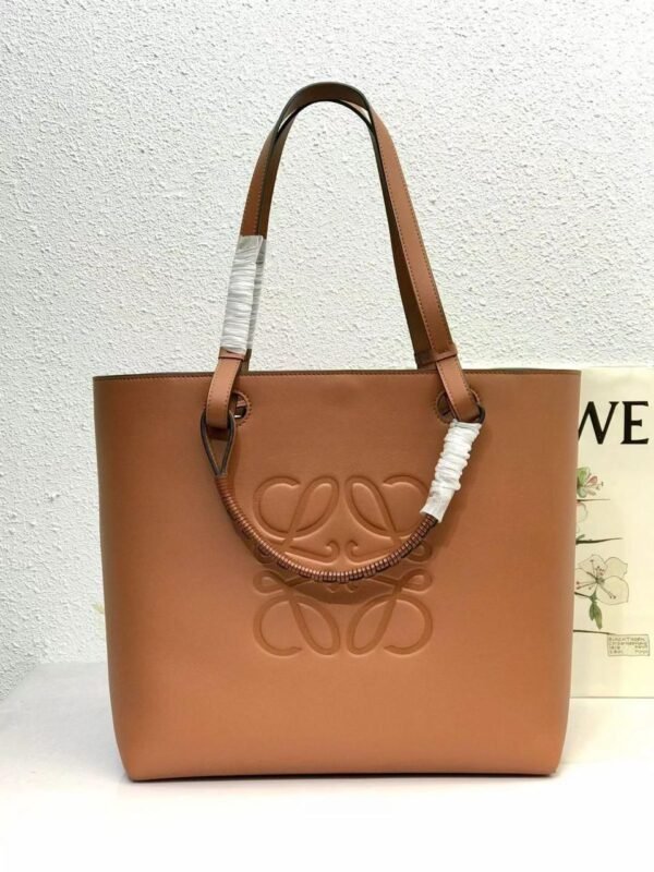 Design Bag Loewe Women Small Classic Calfskin-Brown - Dubai Fashion LUX
