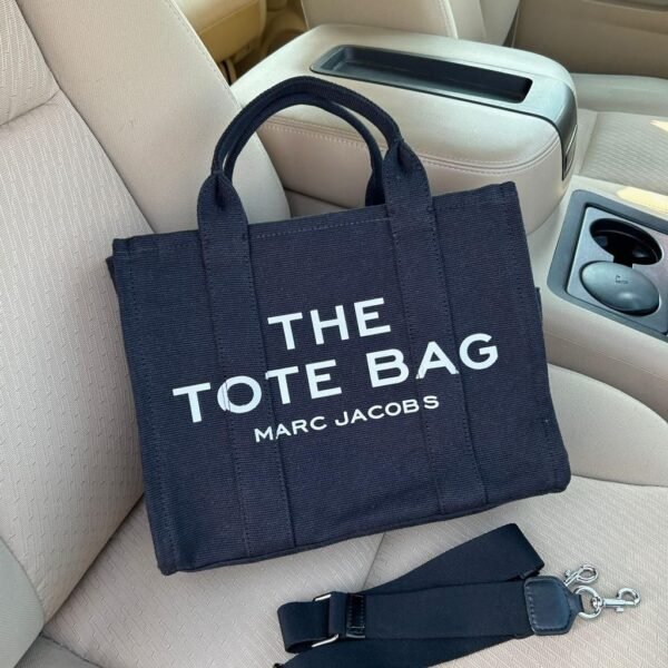 Marc Jacobs The Tote Bag