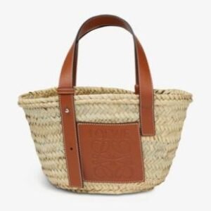 Design Loewe basket bag in palm leaf and calfskin - Dubai Fashion LUX