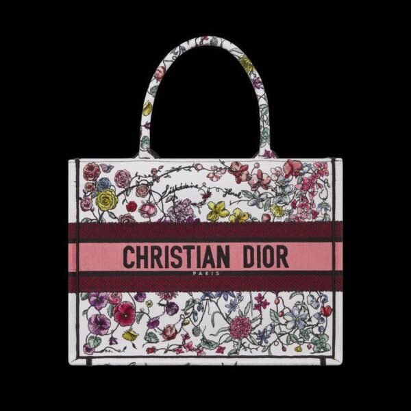 Design MEDIUM BOOK TOTE for women - Dubai Fashion LUX