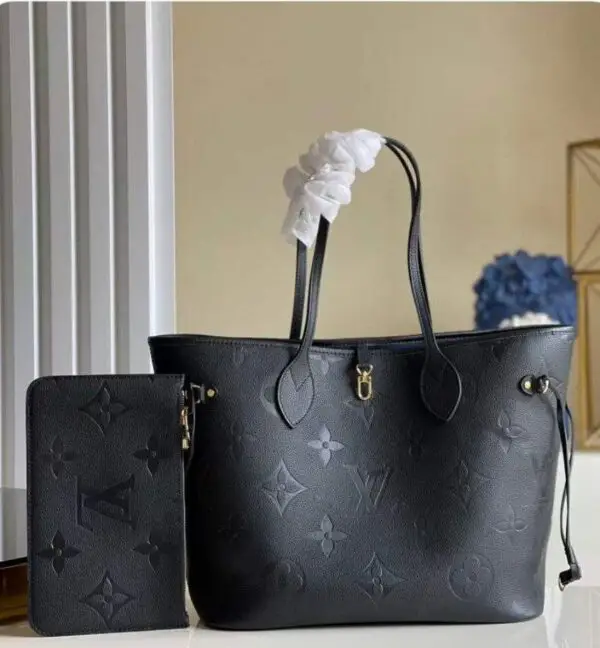 Louis Vuitton Neverfull Tote