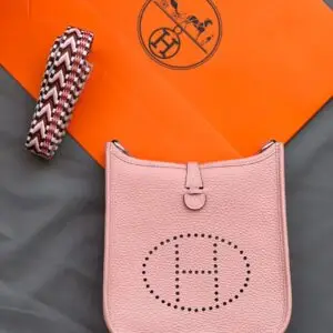 Design shoulder bag - Dubai Fashion LUX