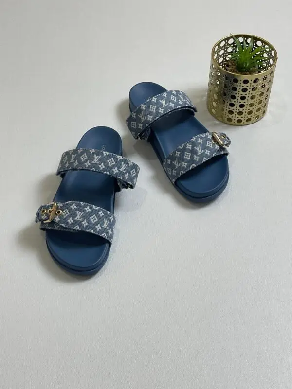 LOUIS VUITTON Bom Dia Flat Comfort Mule