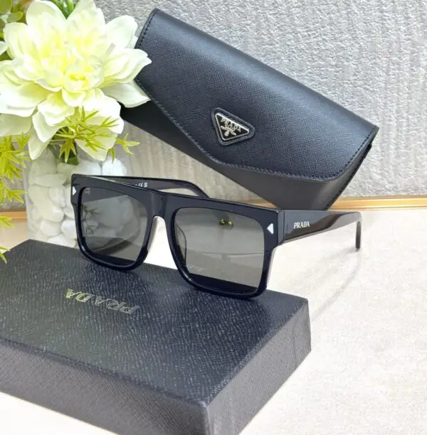 PRADA Rectangular Sunglasses