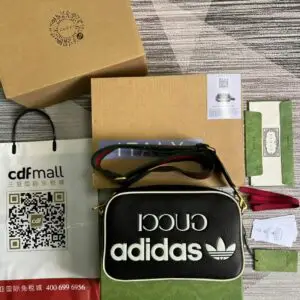 small shoulder bag - Dubai Fashion LUX