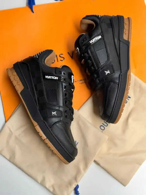 Louis Vuitton Trainer Sneaker