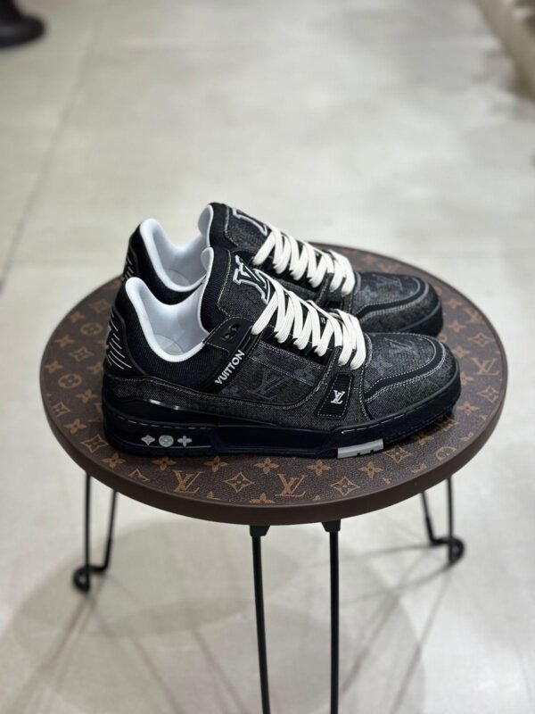 Louis Vuitton Trainer Sneaker