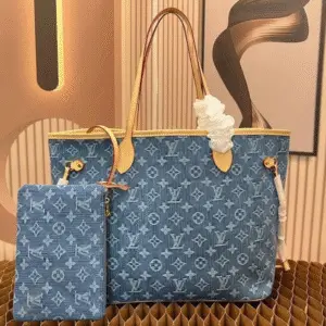 LOUIS VUITTON Neverfull MM Tote