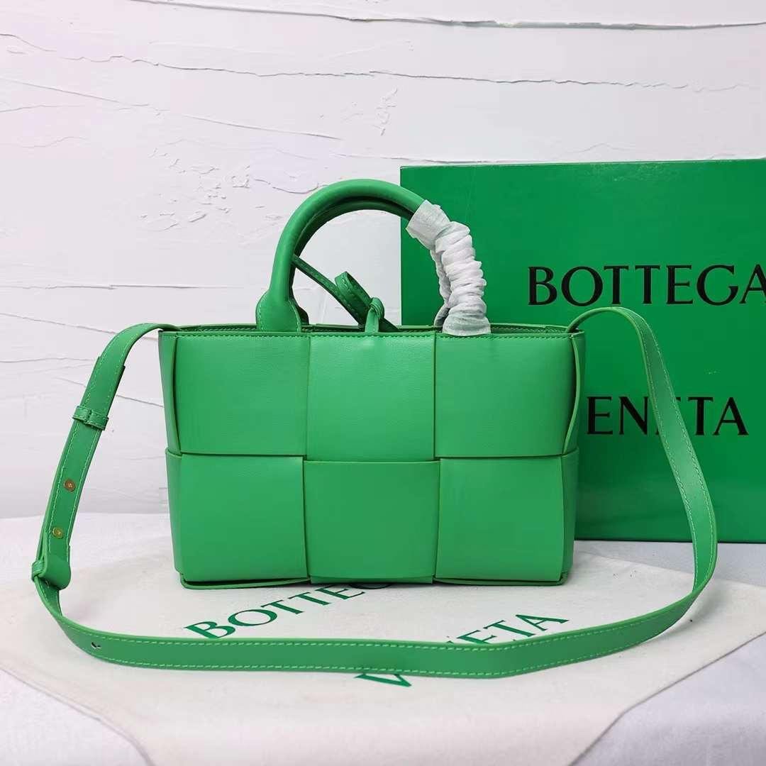 BOTTEGA 25 Cm