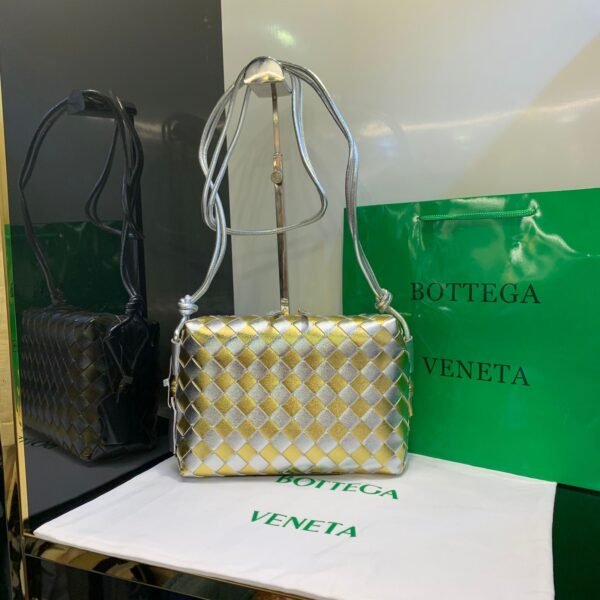 BOTTEGA