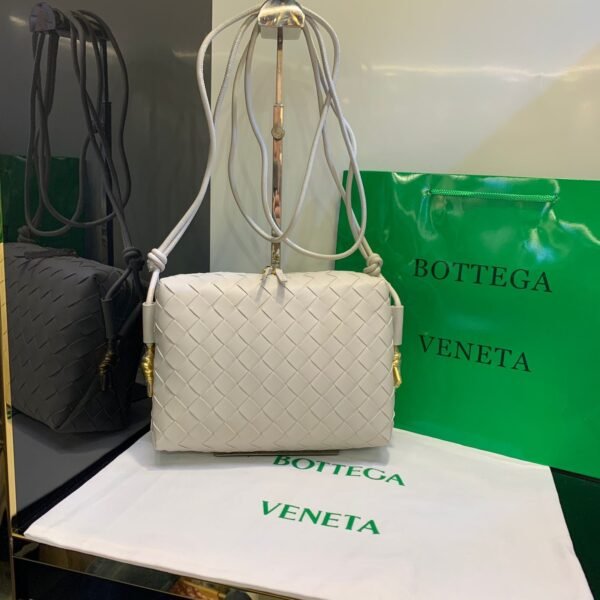 BOTTEGA