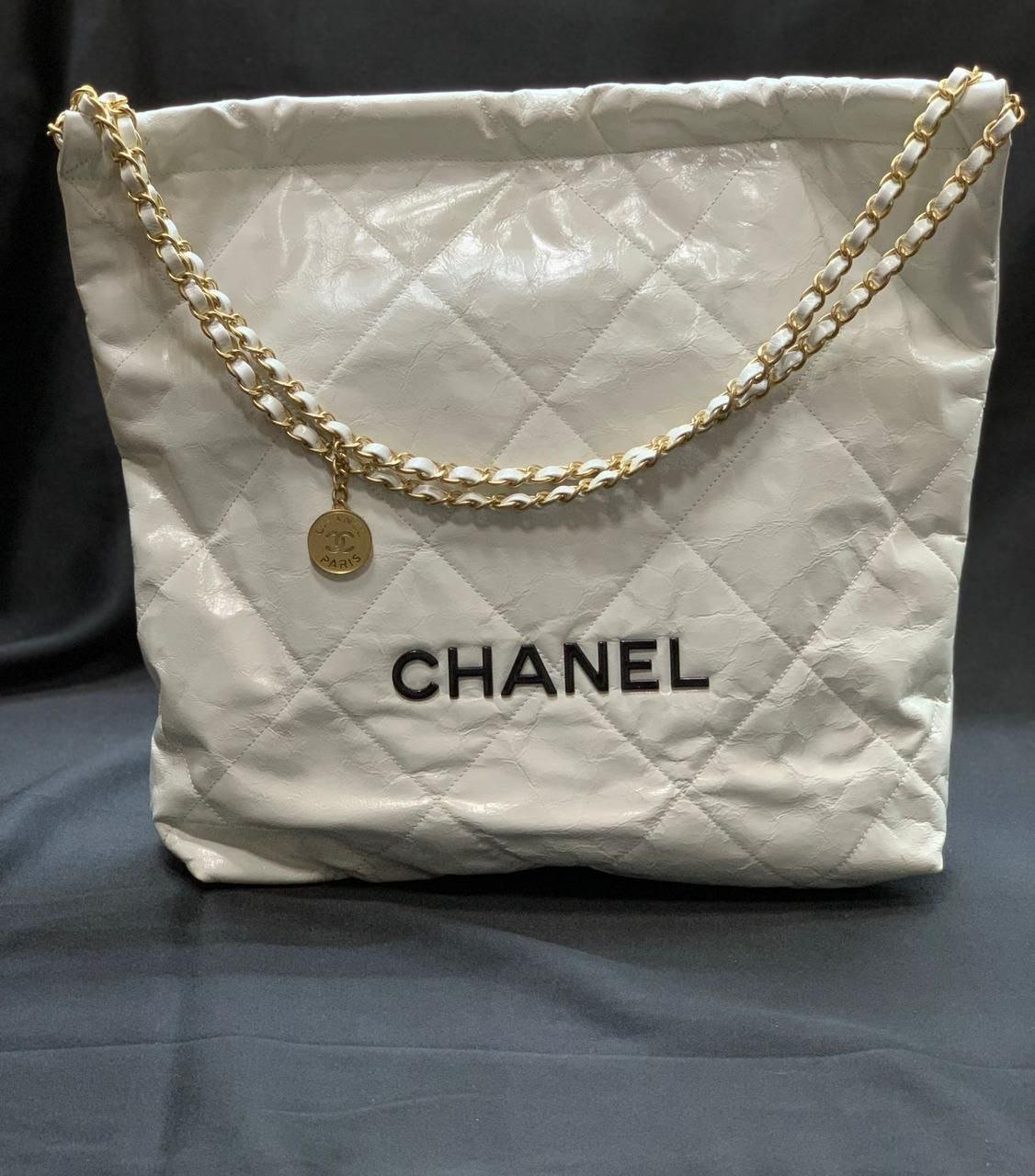 Chanel 22 Handbag (Super Master Quality) – Luxury Lambskin Leather Tote with CC Logo