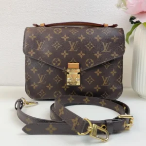 Design - Dubai Fashion LUX