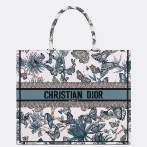 Design LARGE BOOK TOTE White and Pastel Midnight Blue Toile de Jouy Mexico Embroidery (42 x 35 x 18.5 cm) - Dubai Fashion LUX