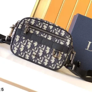 Design MINI SAFARI BAG WITH STRAP - Dubai Fashion LUX