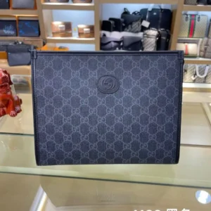 Design POUCH WITH INTERLOCKING G - Dubai Fashion LUX