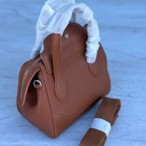 Design Sesia Happy Day Medium leather shoulder bag - Dubai Fashion LUX