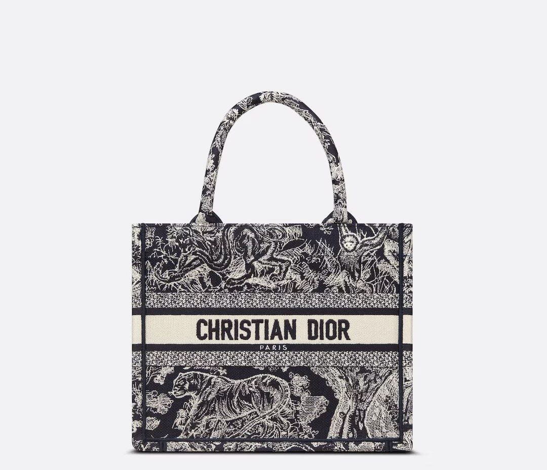 Design SMALL BOOK TOTE Blue and White Toile de Jouy Reverse Embroidery (26.5 x 21 x 14 cm) - Dubai Fashion LUX