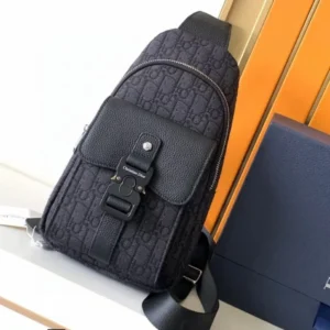 Design Stomach Bag - Dubai Fashion LUX