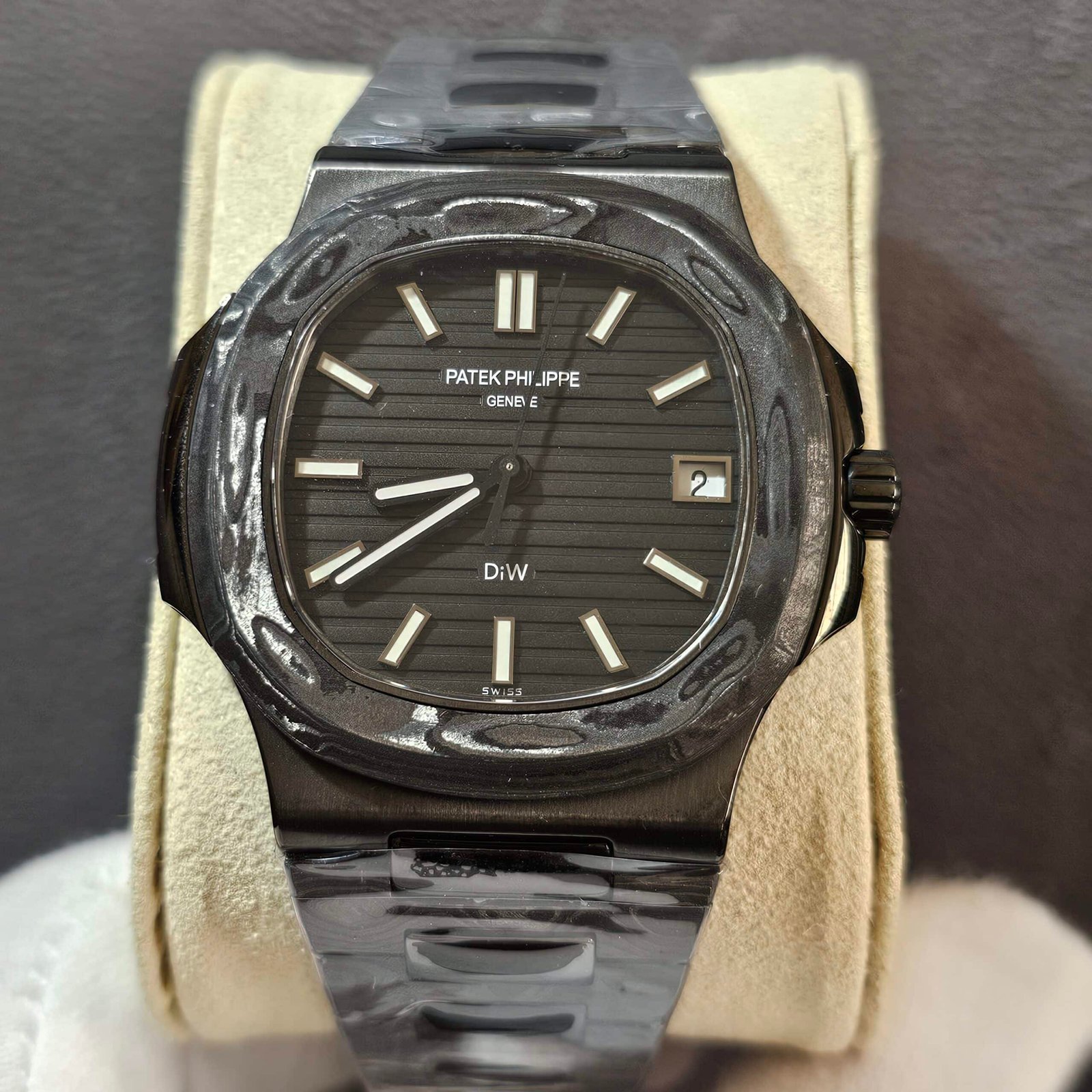 Diw Patek Philippe Nautilus “ALL CARBON BLACK” - copywatchesdubai.com